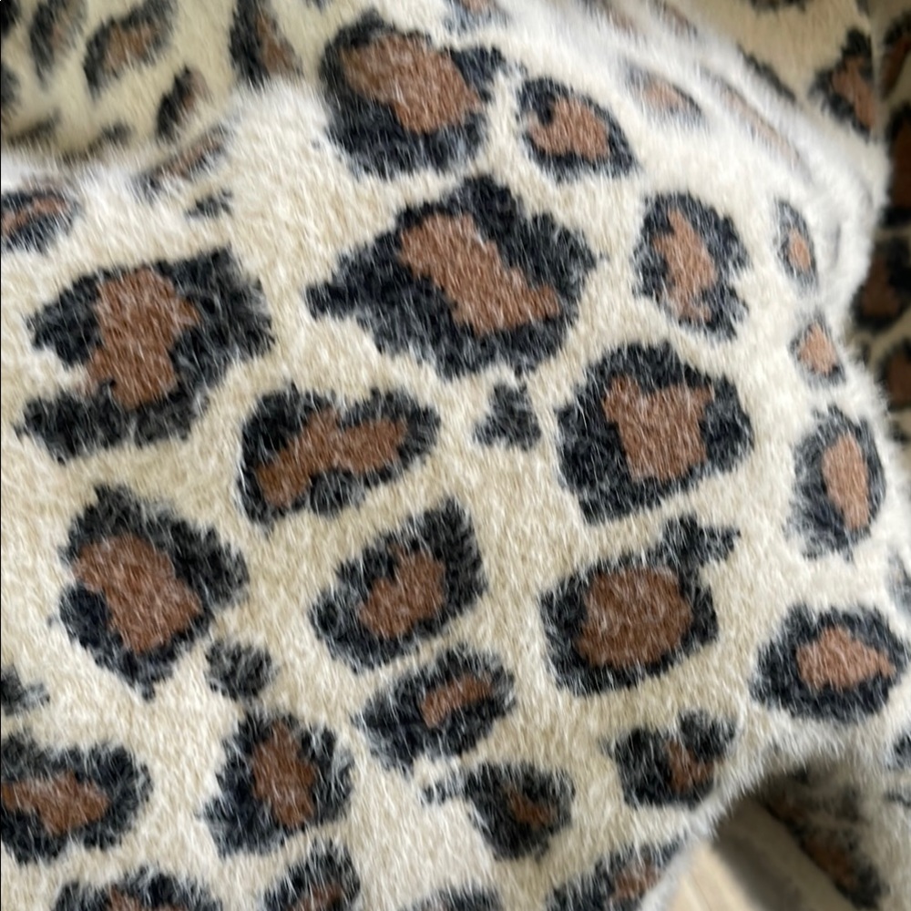 Michelle Nicole Teddy Jacket in Brown and cream cheetah with Plush Textu… - Picture 8 of 8